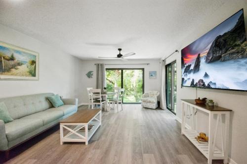 St. Augustine Beach Apartment | 2 Bed/2 Bath Beach Condo