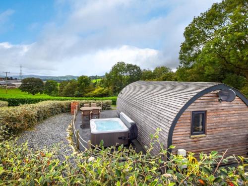 Corwen House | 2 Bed in Corwen 80318