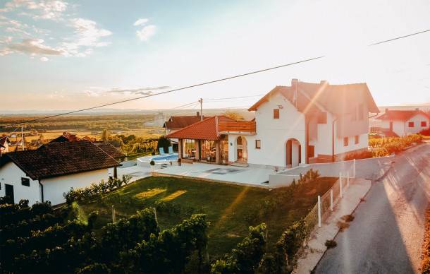 Popovaca House | 2 bedroom accommodation in Popovaca