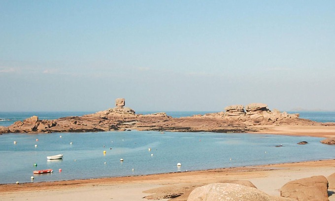 Plouguiel House | 2 bedroom accommodation in Plouguiel