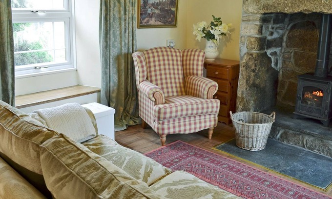 Penryn Cottage | 2 bedroom accommodation in Penryn, near Falmouth