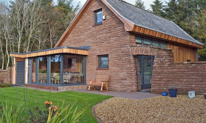 Ayr Cottage | 2 bedroom accommodation in Ayr