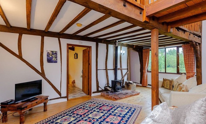 Eye Cabin | 2 bedroom accommodation in Yaxley, near Eye