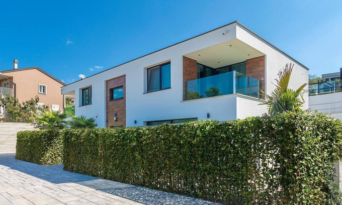 Milcetici Apartment | 2 bedroom awesome apartment in Malinska