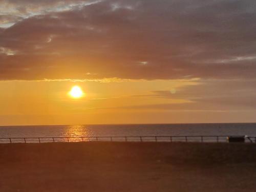 Llanelli House | 2 Bedroom Guest House Near Beach