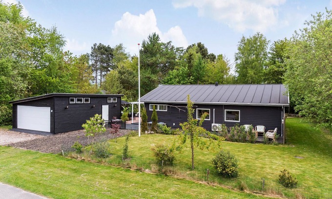 Rageleje House | 2 bedroom nice home in Vejby