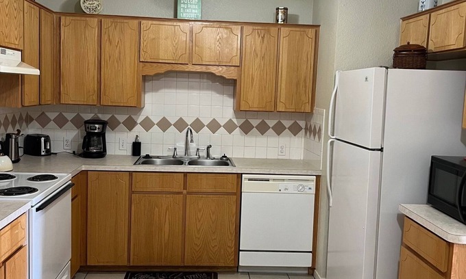 Killeen House | 2-Bedroom townhome in Killeen - Fully furnished including all utilities