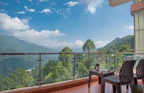 Dharampur Apartment | 2 Bhk Apartment Kasauli ! BBQ & Bonfire ! Pvt Terrace ! Good Hospitality I Kasauli By Exotic Stays