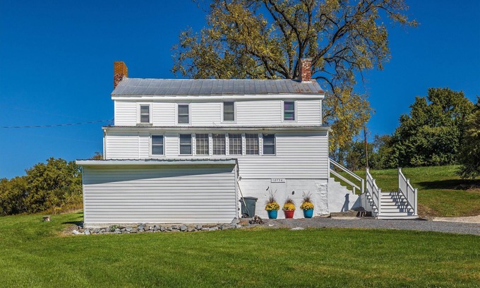 Ladiesburg Other | 2 Br. Farmhouse Getaway - Close to everything, but far enough away to relax