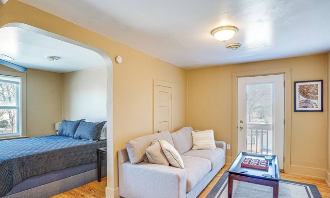 Sheboygan Apartment | 2 Mi to Dtwn: Studio Suite in Sheboygan