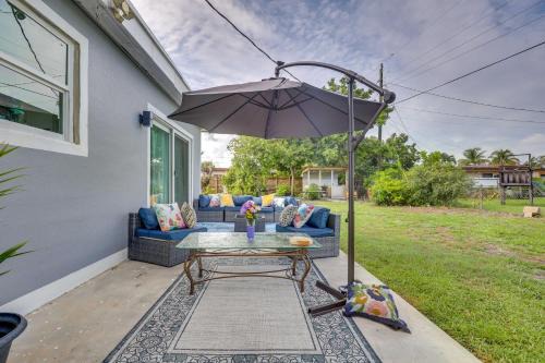Miami Gardens House | 2 Mi to Hard Rock Stadium Home with Spacious Yard