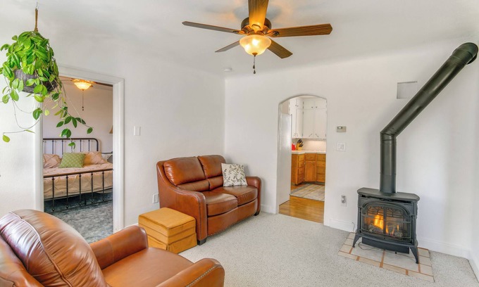 Rigby House | 2 Mi to Snake River: Quaint Farmhouse w/Patio!