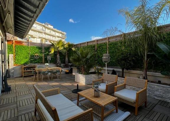Prado - Republique Apartment | 2 mn walking from Banane Croisette center of Cannes