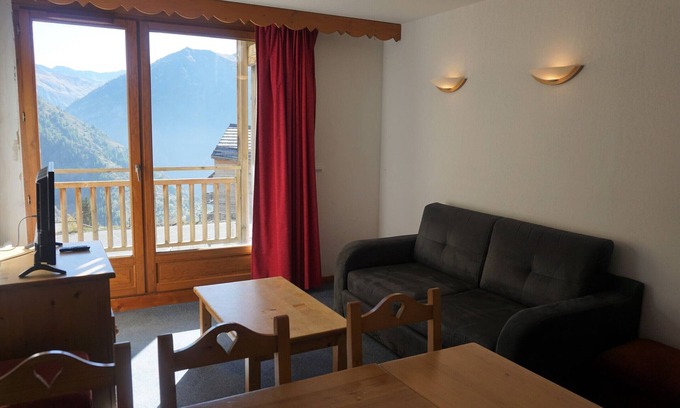 Orcieres-Merlette Apartment | 2-room cabin apt, 6 guests, pets allowed, parking included