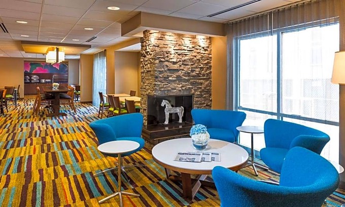 Buckhead Village Hotel | 2-Star Hotel ∙ Fairfield Inn & Suites by Marriott Atlanta Buckhead