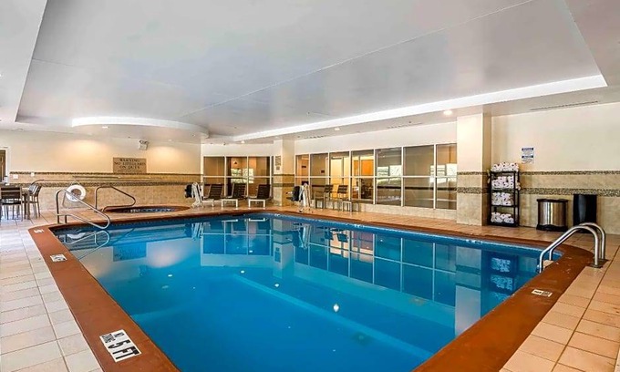 Lithia Springs Hotel | 2-Star Hotel ∙ Comfort Inn & Suites near Six Flags