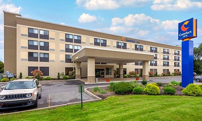 Binghamton Hotel | 2-Star Hotel ∙ Comfort Inn Binghamton I-81