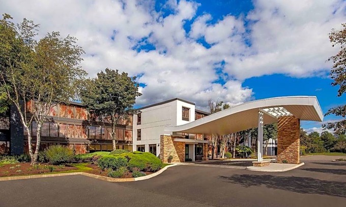 Bangor Hotel | 2-Star Hotel ∙ Fairfield Inn by Marriott Bangor