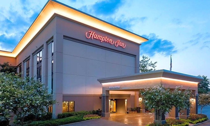 Ellendale Hotel | 2-Star Hotel ∙ Hampton Inn Memphis-Walnut Grove/Baptist East