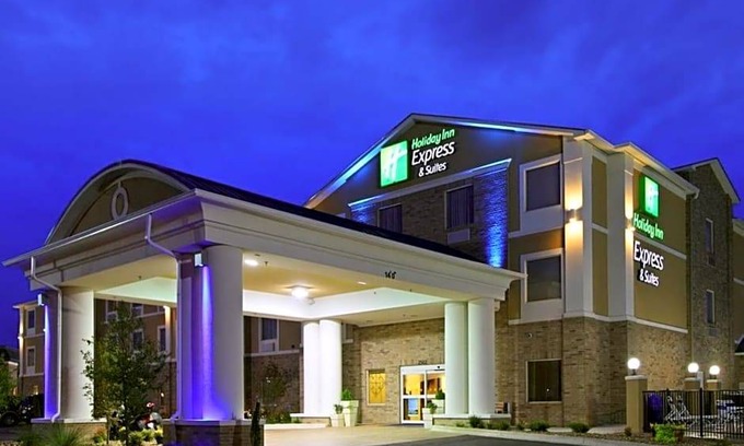 Biddeford Hotel | 2-Star Hotel ∙ Holiday Inn Express Hotels Biddeford, an IHG Hotel