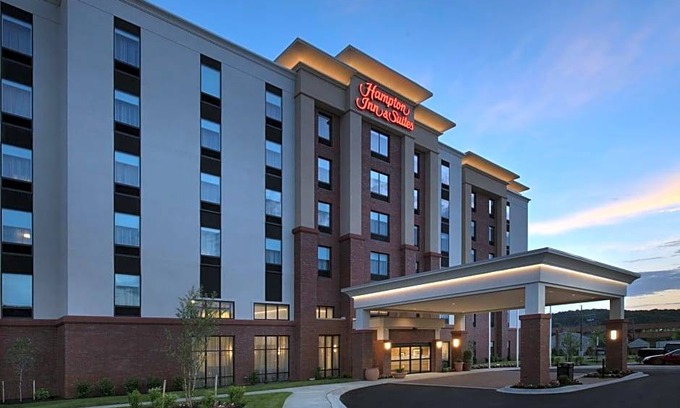 Lutherville Timonium Hotel | 2-Star Hotel ∙ Hampton Inn & Suites Baltimore North/Timonium, MD
