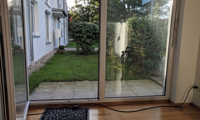 Sendling - Westpark Apartment | 2 Zi Wohnung, Nähe Harras U6/s7, 4-5 Personen