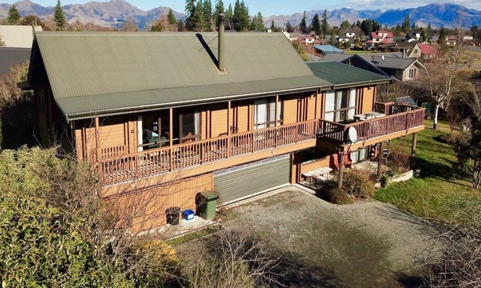 Hanmer Springs House | 20 Bristol Street