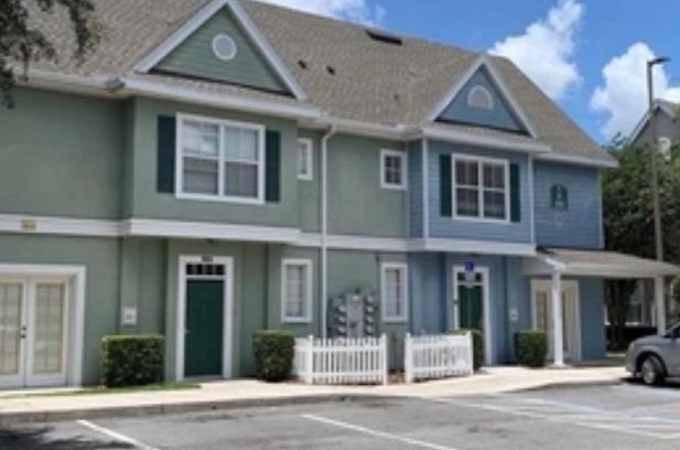Venetian Bay Villages Apartment | 20 minutes to Disney. 4BR, 3BTH. Beautiful and cozy townhouse. All amenities of a resor.