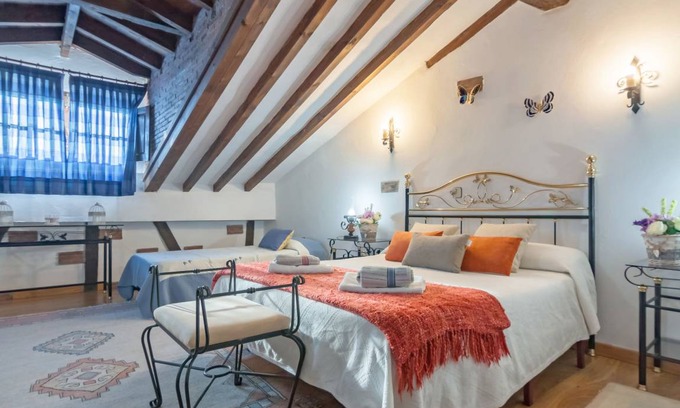 Cobijon Apartment | 200 m² Apartment ∙ 3 bedrooms ∙ 8 guests