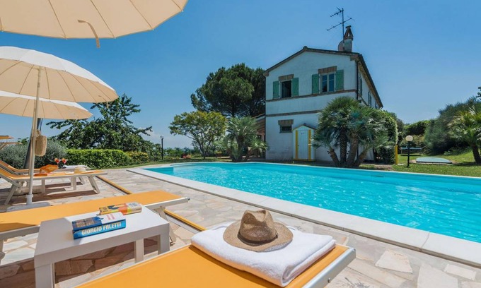Corinaldo Villa | 200 m² Villa ∙ 3 bedrooms ∙ 7 guests