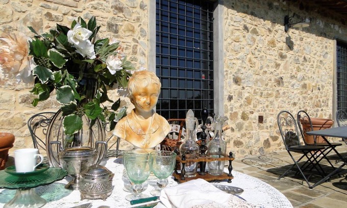 Carmignano Villa | 2000 m² Villa ∙ 3 bedrooms ∙ 7 guests