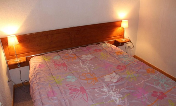 Saint-Etienne-en-Devoluy Apartment | 200m from resort center, 4th floor, view mountain, balcony, tv, ski locker, 32m², Superdévoluy