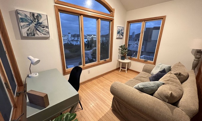 Ocean Hill House | 2025 UPDATES! 2 min walk to beach. Private Heated Pool. Hot Tub. Pet Friendly.
