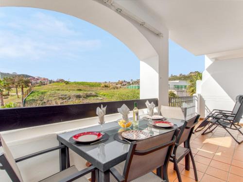 San Luis de Sabinillas Apartment | 2091- Apt close from all amenities