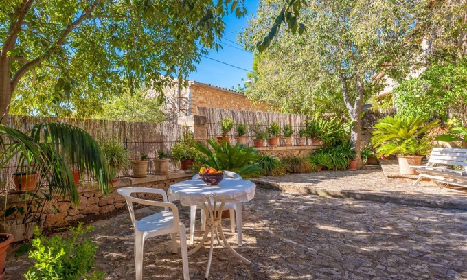 Alaro House | 231 m² House ∙ 2 bedrooms ∙ 4 guests
