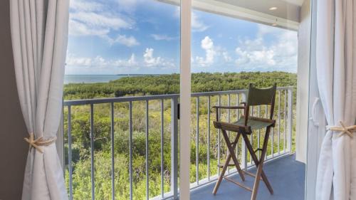 Tavernier Apartment | 2402 Ocean Pointe