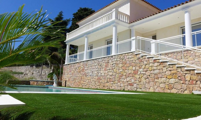 Vallauris House | 250 m² House ∙ 4 bedrooms ∙ 8 guests