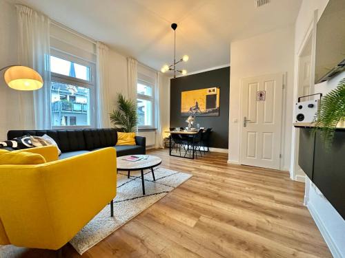 Sued Apartment | 250m Rhein - ruhig - Hbf - Boxspringbett - K-111-S