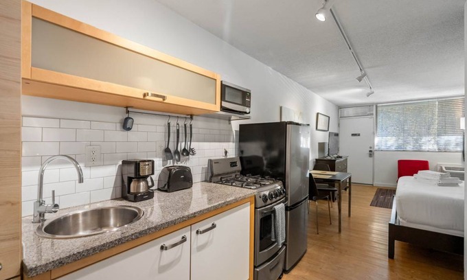 Brookwood Apartment | 28 m² Studio flat ∙ 1 bedroom ∙ 2 guests