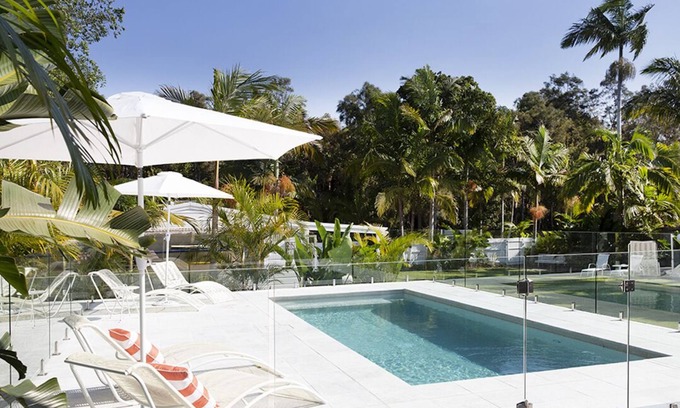 Byron Bay House | 2beachhouse byron bay just park your car 250m walk to byron central.