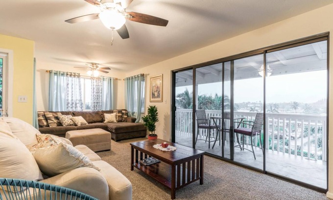 Laie House | 2BR 1 BA with a view [30 days]