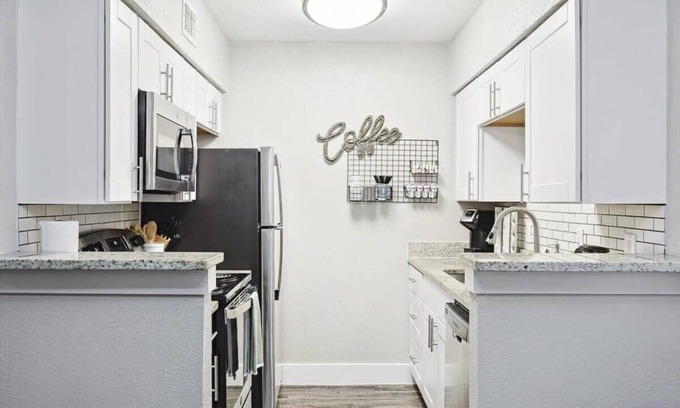 Arlington Apartment | 2BR,2BA Oasis Near Cowboys Stadium & 6 Flags