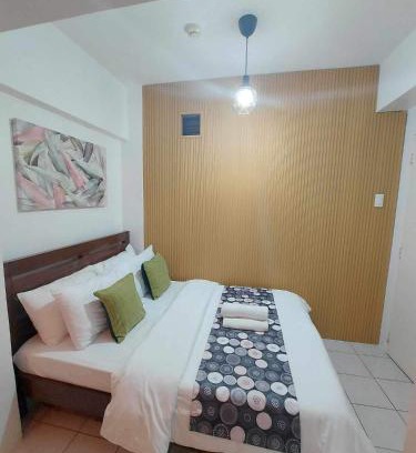 San Jose Apartment | 2BR Condo in Tagaytay I Lake View I Fast Wifi I Free Parking