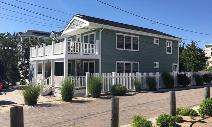 Barnegat Light Apartment | 2nd Floor Duplex with Ocean Views!