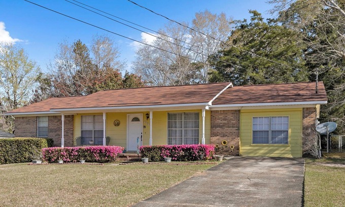 Dothan House | 3/1.5 Moms Place