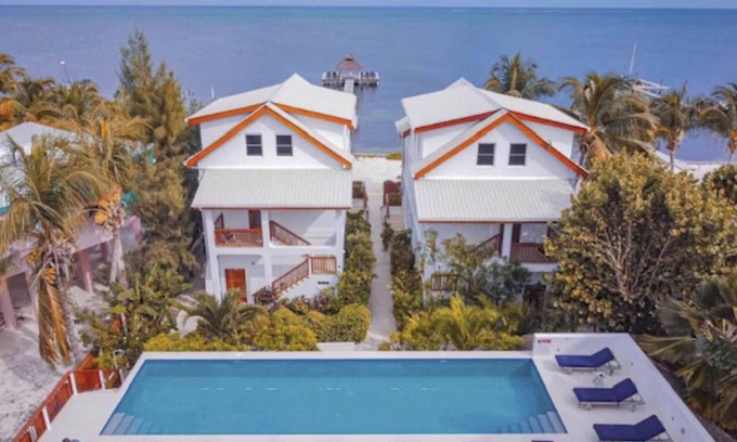 Caye Caulker Apartment | 3 bed/3 bath Penthouse Velento #7-Partial Ocean Views/POOL/private dock