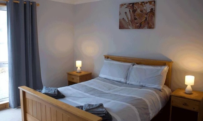 Damnaglaur House | 3 Bed Bungalow - Sleeps 6 - Pet Friendly - Parking