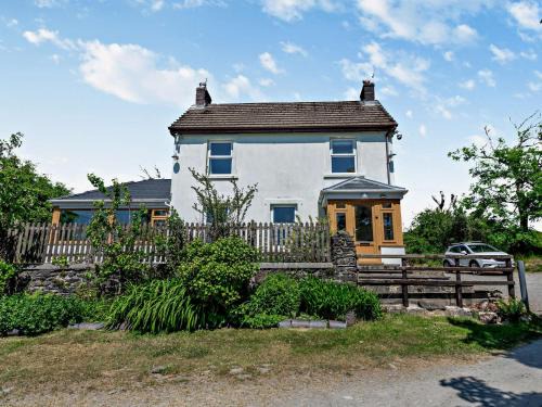 Pentrefelin House | 3 Bed in Brechfa 92116