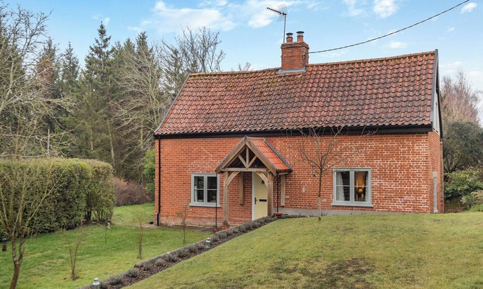 Wenhaston Cottage | 3 bedroom accommodation in Wenhaston, near Halesworth