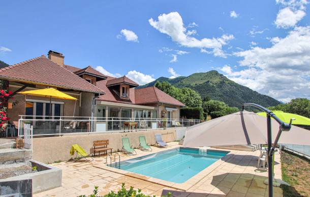 Corps House | 3 bedroom accommodation in Corps